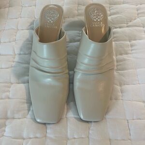 Vince Camuto Cream Leather Square-Toe Slip-On Mules